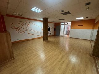 Local comercial en alquiler en Ave en Zaragoza