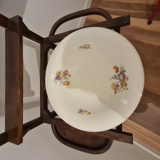 Lavamanos antiguo de madera y cerámica