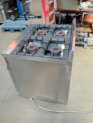 Cocina 4 fuegos con horno