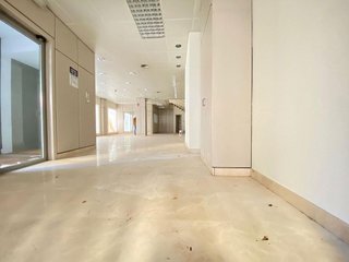 Local comercial en venta en Benalúa en Alicante