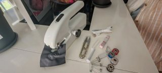 Mini máquina de coser portátil