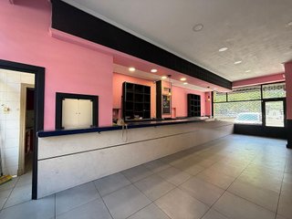 Local comercial en alquiler en Adurtza - Aretxabaleta en Vitoria-Gasteiz