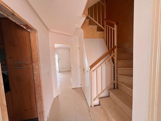 Casa adosada en venta en Fuentebella-San Felix-El Leguario en Parla