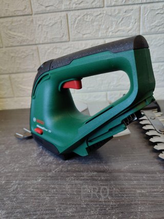 Tagliasiepi Bosch