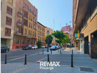 Garaje en alquiler en Centro en Valladolid