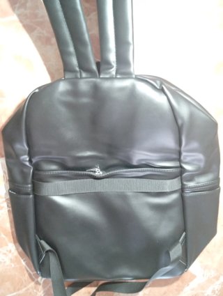 Mochila cuero sintético con multiples bolsillos