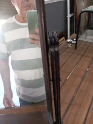 Tocador antiguo de madera con cajón