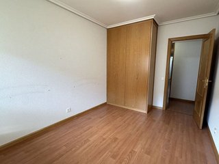 Piso en venta en Portillejo - Valdegastea en Logroño