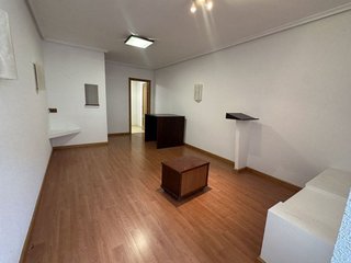 Piso en venta en Portillejo - Valdegastea en Logroño