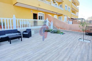 Piso en venta en Puerto Deportivo en Guardamar del Segura