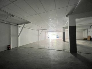 Nave industrial en alquiler en El Bon Pastor en Barcelona
