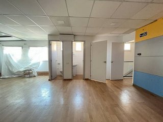 Nave industrial en alquiler en El Bon Pastor en Barcelona
