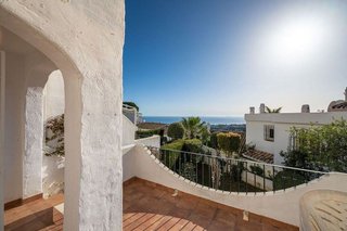 Casa adosada en venta en Alto de los Monteros en Marbella