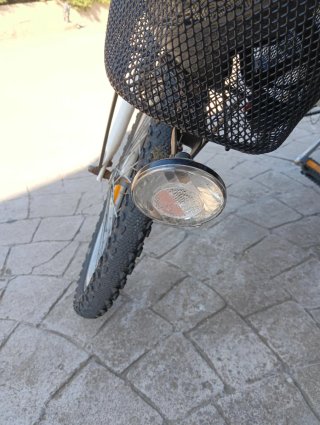 Bicicleta paseo con cesta
