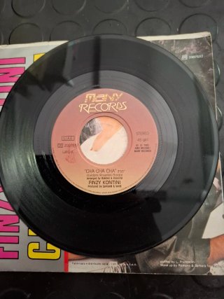 Finzy Kontini Cha Cha Cha 45 Giri