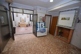 Local comercial en venta en Xàtiva