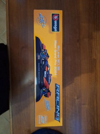 Bburago McLaren MCL38 Miami GP 2024 Lando Norris 1