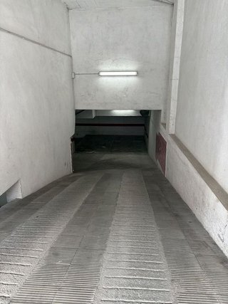 Garaje en alquiler en Eixample Sud – Migdia en Girona