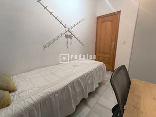 Piso en alquiler en Los Remedios en Sevilla