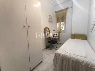 Piso en alquiler en Los Remedios en Sevilla
