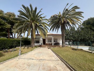 Chalet en venta en Albalat dels Tarongers