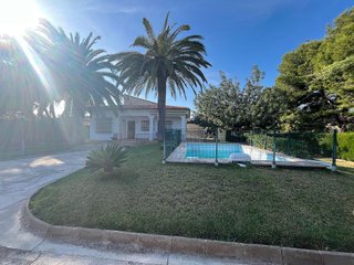 Chalet en venta en Albalat dels Tarongers