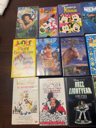 Lote 35 Películas VHS Disney, Pixar y Clásicos