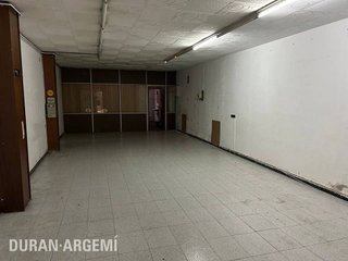 Local comercial en alquiler en Sant Pere en Terrassa