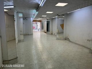 Local comercial en alquiler en Sant Pere en Terrassa