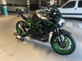 Kawasaki Z900 125cv 2023 Negra/Verde