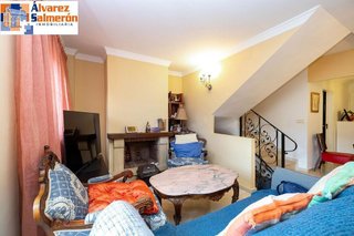 Casa adosada en venta en Crta. De la Sierra en Granada