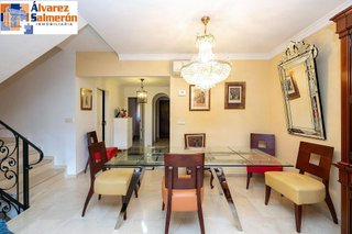 Casa adosada en venta en Crta. De la Sierra en Granada
