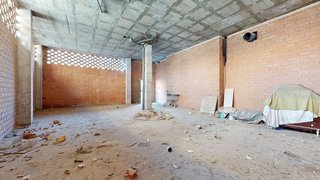 Local comercial en venta en San Luis en Almería
