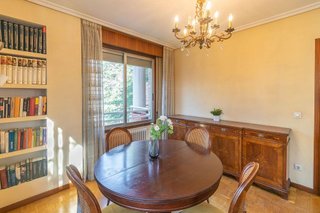 Piso en venta en Ermitagaña - Mendebaldea en Pamplona