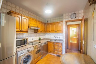 Piso en venta en Ermitagaña - Mendebaldea en Pamplona