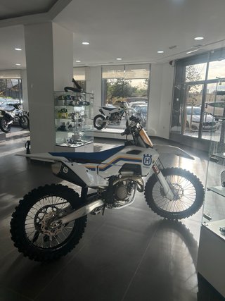 Husqvarna FC 350 2023 - 15 horas