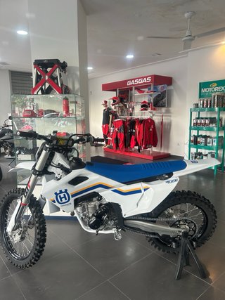 Husqvarna FC 350 2023 - 15 horas