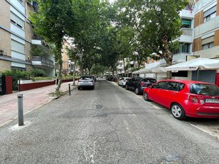 Local comercial en alquiler en Huerta de la Reina - Trassierra en Córdoba