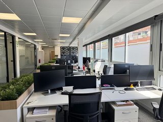 Oficina en alquiler en Les Corts en Barcelona