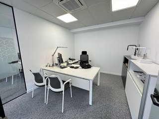 Oficina en alquiler en Les Corts en Barcelona