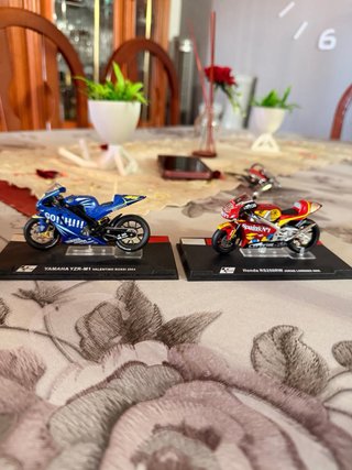 Colección coches de carreras y motos