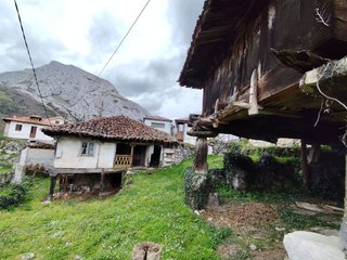 Casa en venta en Piloña