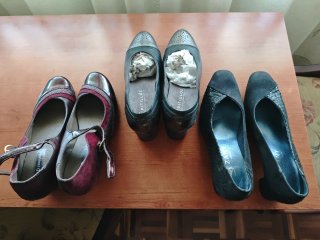 3 pares de zapatos de tacón