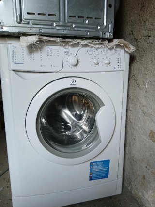 Lavadora INDESIT Carga Frontal Blanca