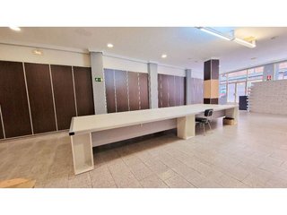 Local comercial en venta en Residencia en Logroño