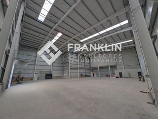Nave industrial en alquiler en La Marina del Prat Vermell en Barcelona