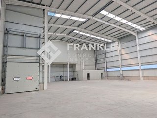 Nave industrial en alquiler en La Marina del Prat Vermell en Barcelona