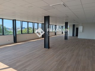 Nave industrial en alquiler en La Marina del Prat Vermell en Barcelona