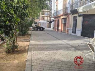 Local comercial en alquiler en El Botànic en Valencia