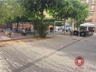 Local comercial en alquiler en El Botànic en Valencia